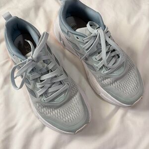 adidas Questar Running Shoes sz 6 Womens